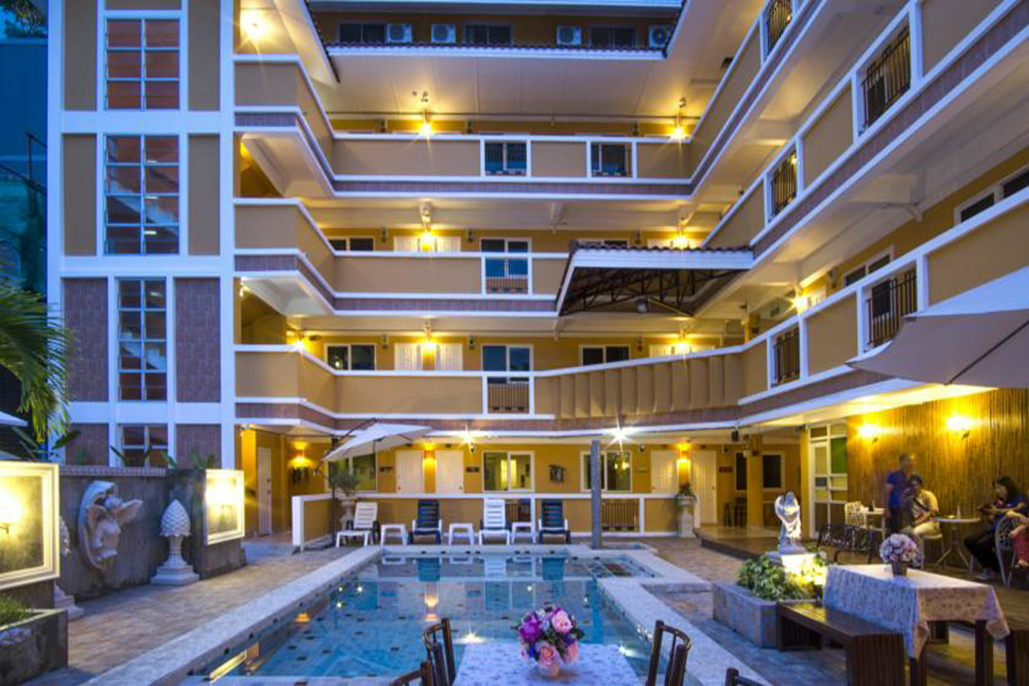 Jean Boutique Hotel Pattaya ภายนอก รูปภาพ